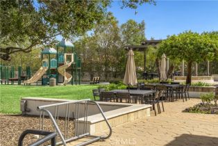 Single Family Residence, 4130 Prado De Los Caballos, Calabasas, CA 91302 - 45