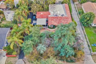 Single Family Residence, 17520 Kingsbury st, Granada Hills, CA 91344 - 2