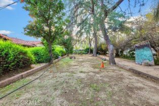 Single Family Residence, 17520 Kingsbury st, Granada Hills, CA 91344 - 23