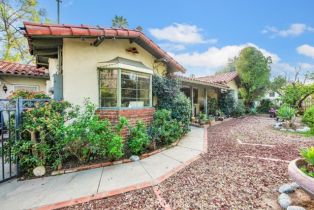 Single Family Residence, 17520 Kingsbury st, Granada Hills, CA 91344 - 3