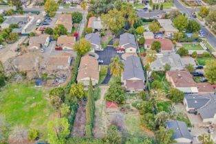 Single Family Residence, 17520 Kingsbury st, Granada Hills, CA 91344 - 50
