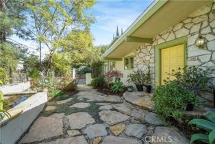 Single Family Residence, 22954 Darien st, Woodland Hills, CA 91364 - 29