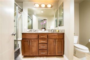 Condominium, 21301 Erwin st, Woodland Hills, CA 91367 - 18