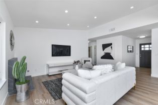 Single Family Residence, 6215 Keystone st, Simi Valley, CA 93063 - 4