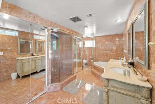 Single Family Residence, 6045 Sausalito ave, Woodland Hills, CA 91367 - 17