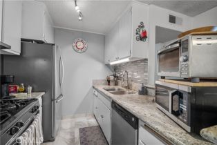 Condominium, 18620 Hatteras st, Tarzana, CA 91356 - 13