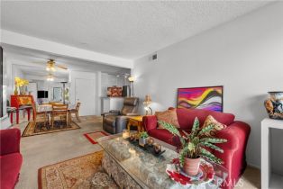 Condominium, 18620 Hatteras ST, Tarzana, CA  Tarzana, CA 91356