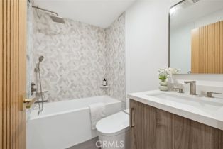 Single Family Residence, 5221 Campo rd, Woodland Hills, CA 91364 - 32