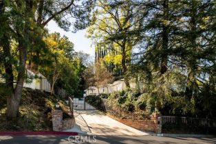 Single Family Residence, 3723 Scadlock ln, Sherman Oaks, CA 91403 - 2