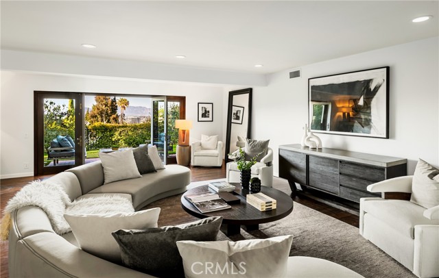 Single Family Residence, 3723 Scadlock ln, Sherman Oaks, CA 91403 - 1