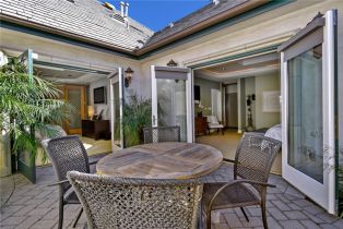Single Family Residence, 13157 Chandler blvd, Sherman Oaks, CA 91401 - 24