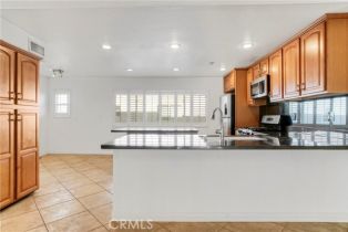 Townhouse, 6205 Randi ave, Woodland Hills, CA 91367 - 7