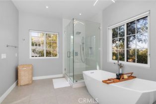 Single Family Residence, 14632 Valley Vista blvd, Sherman Oaks, CA 91403 - 18