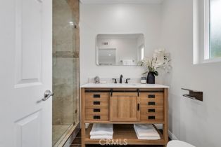 Single Family Residence, 22476 Cass ave, Woodland Hills, CA 91364 - 10