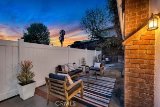 Single Family Residence, 22476 Cass ave, Woodland Hills, CA 91364 - 16