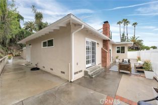 Single Family Residence, 22476 Cass ave, Woodland Hills, CA 91364 - 18