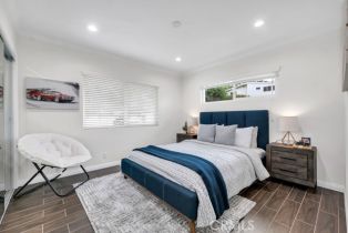 Single Family Residence, 22476 Cass ave, Woodland Hills, CA 91364 - 5