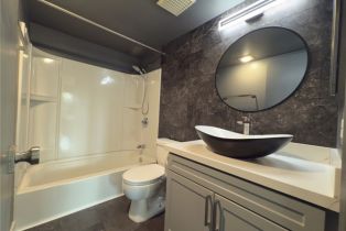 Condominium, 22100 Burbank blvd, Woodland Hills, CA 91367 - 16