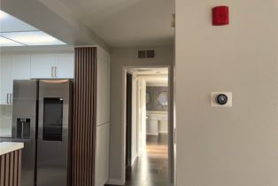 Condominium, 22100 Burbank blvd, Woodland Hills, CA 91367 - 22