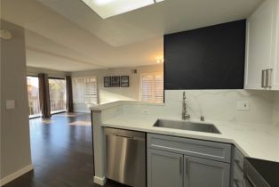 Condominium, 22100 Burbank blvd, Woodland Hills, CA 91367 - 6