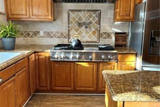 Single Family Residence, 10317 Steven pl, Chatsworth, CA 91311 - 11