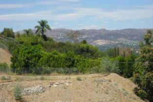 , 4771 Burgundy rd, Woodland Hills, CA 91364 - 5