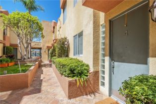 Condominium, 5350 Sepulveda blvd, Sherman Oaks, CA 91411 - 3