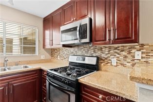 Condominium, 21450 burbank, Woodland Hills, CA 91367 - 13