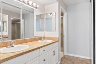 Condominium, 21450 burbank, Woodland Hills, CA 91367 - 16