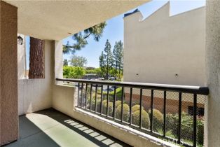 Condominium, 21450 burbank, Woodland Hills, CA 91367 - 18