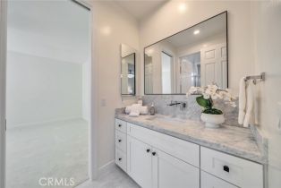 Single Family Residence, 5451 Newcastle ln, Calabasas, CA 91302 - 39