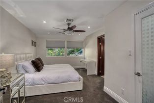 Single Family Residence, 4760 Corbin ave, Tarzana, CA 91356 - 36