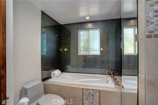 Single Family Residence, 4760 Corbin ave, Tarzana, CA 91356 - 38