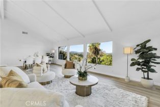 Single Family Residence, 22497 Venido rd, Woodland Hills, CA 91364 - 4