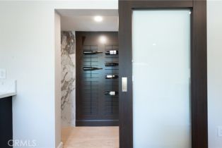 Single Family Residence, 15460 Morrison st, Sherman Oaks, CA 91403 - 10