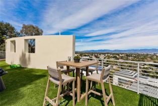 Single Family Residence, 11698 Picturesque dr, Studio City, CA 91604 - 31