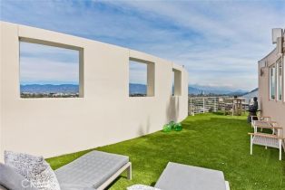 Single Family Residence, 11698 Picturesque dr, Studio City, CA 91604 - 36