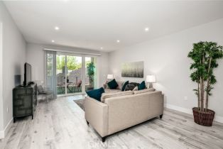 Apartment, 10718 Acama st, Studio City, CA 91602 - 15