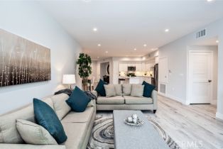 Apartment, 10718 Acama st, Studio City, CA 91602 - 18