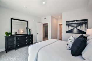 Apartment, 10718 Acama st, Studio City, CA 91602 - 24
