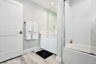 Apartment, 10718 Acama st, Studio City, CA 91602 - 28