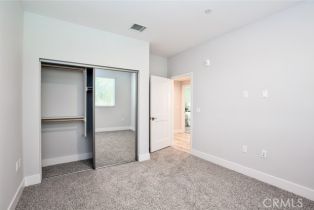 Apartment, 10718 Acama st, Studio City, CA 91602 - 33