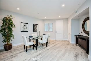 Apartment, 10718 Acama st, Studio City, CA 91602 - 8