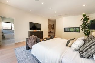 Single Family Residence, 17137 Escalon dr, Encino, CA 91436 - 3