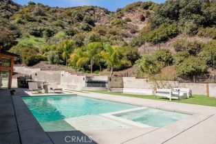 Single Family Residence, 17137 Escalon dr, Encino, CA 91436 - 34