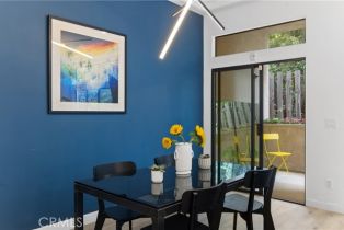 Condominium, 11847 Laurelwood dr, Studio City, CA 91604 - 6