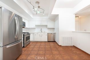 Condominium, 5420 Sylmar ave, Sherman Oaks, CA 91401 - 10