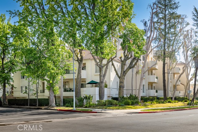 Condominium, 5420 Sylmar ave, Sherman Oaks, CA 91401 - 1
