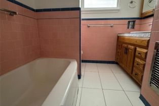 Single Family Residence, 5250 Alhama dr, Woodland Hills, CA 91364 - 13