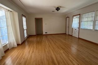 Single Family Residence, 5250 Alhama dr, Woodland Hills, CA 91364 - 4